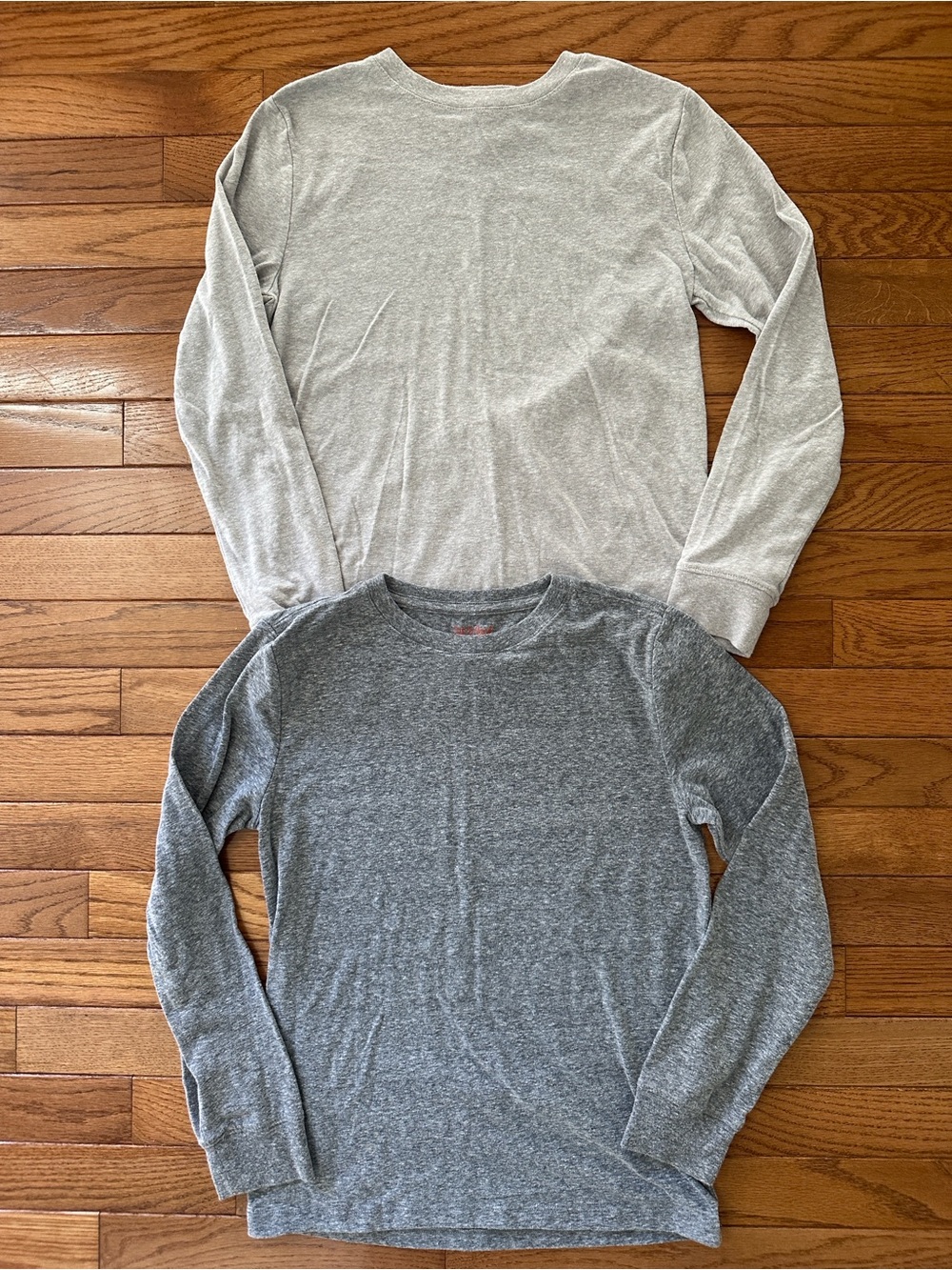 🩶 CAT & JACK long sleeved tee shirts size medium youth gray bundle gray